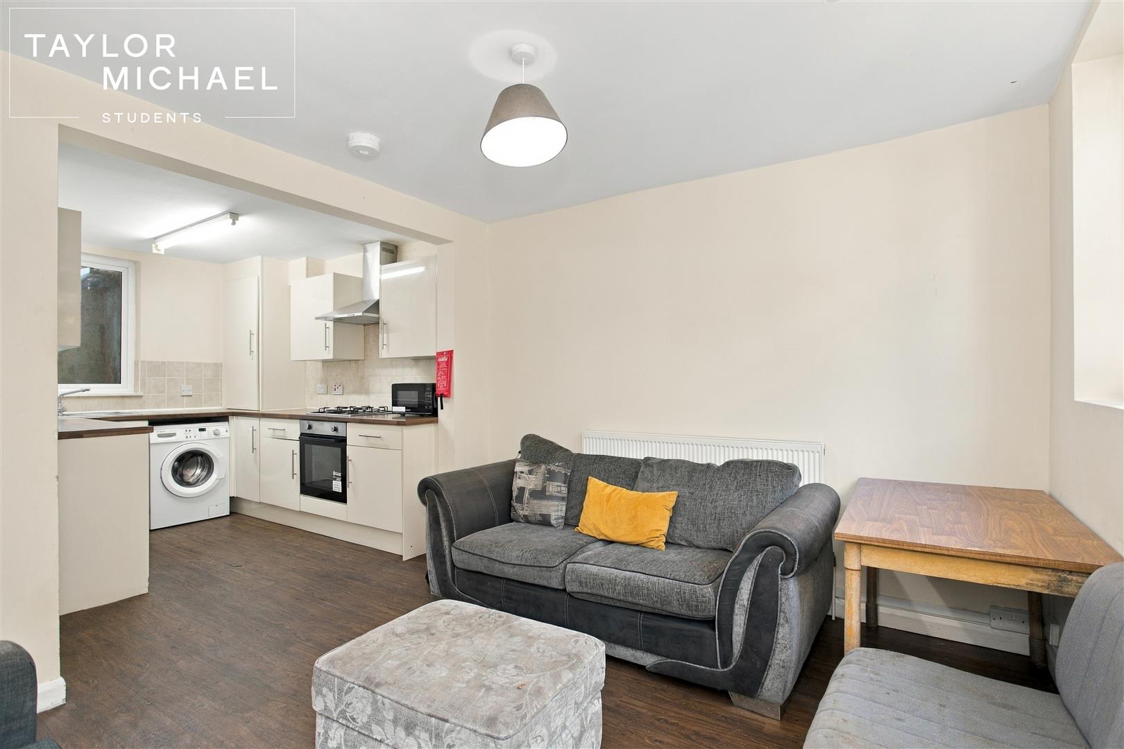 Open Plan Kitchen/Living Area